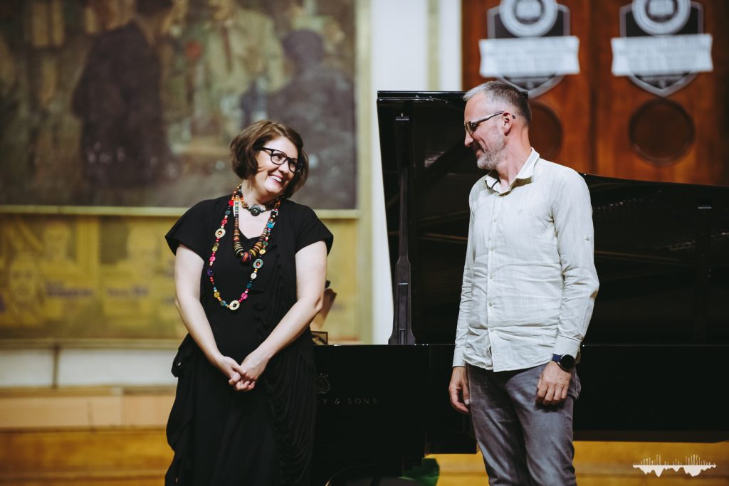 Artiști pe scenă la "Un elefant la oraș 2024".