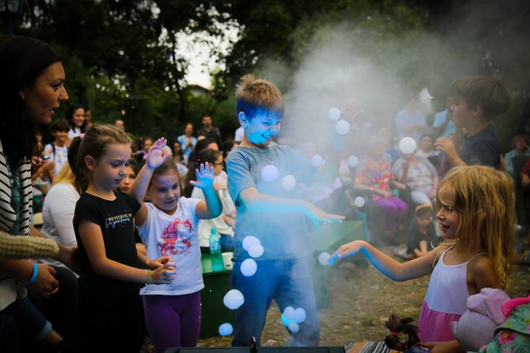 Moment artistic special susținut de Adriana Toacsen la Piano Express 2023.