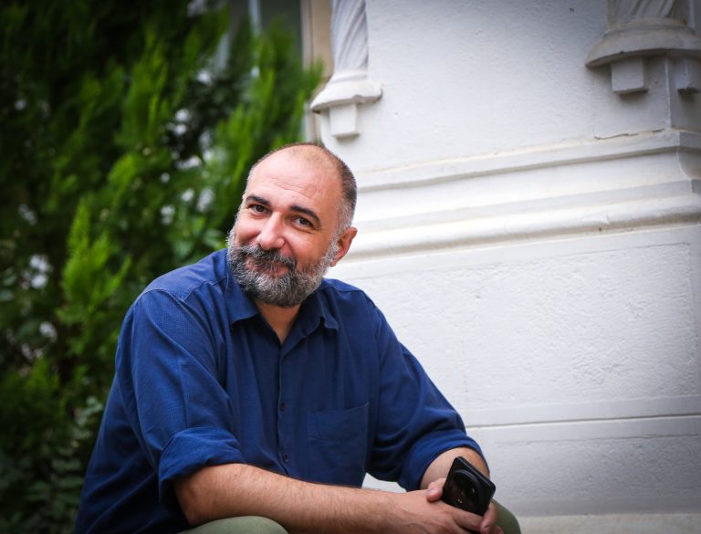 Artiști pe scenă la evenimentul Piano Express Locuri ale memoriei 2024.